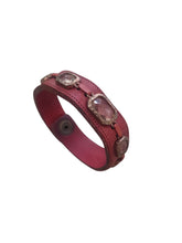 Carregar imagem no visualizador da galeria, Pulseira Pele Encarnada Com Cristais